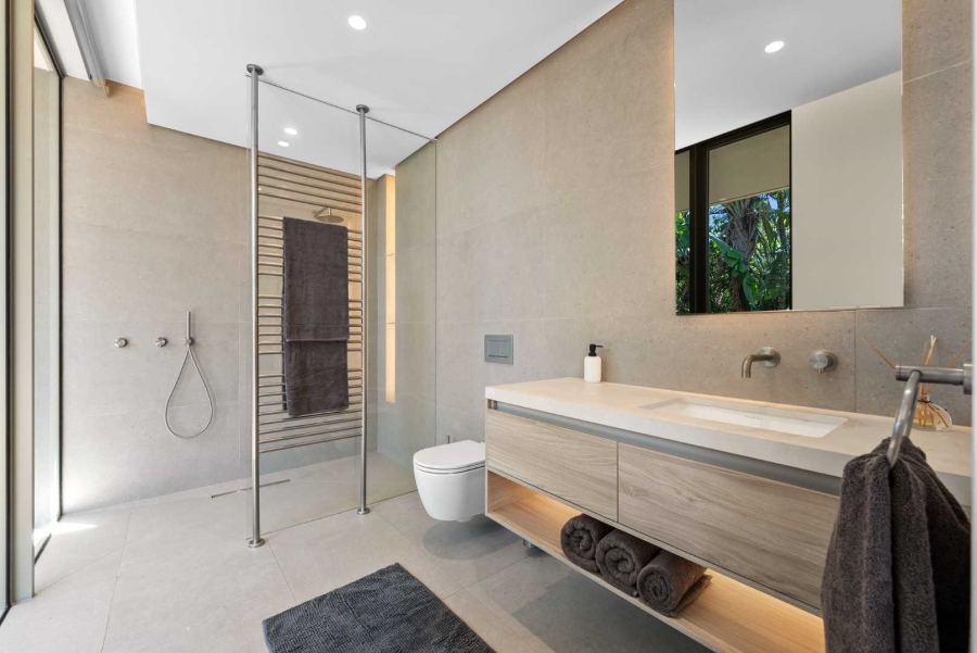 5 Bedroom Property for Sale in Camps Bay Western Cape